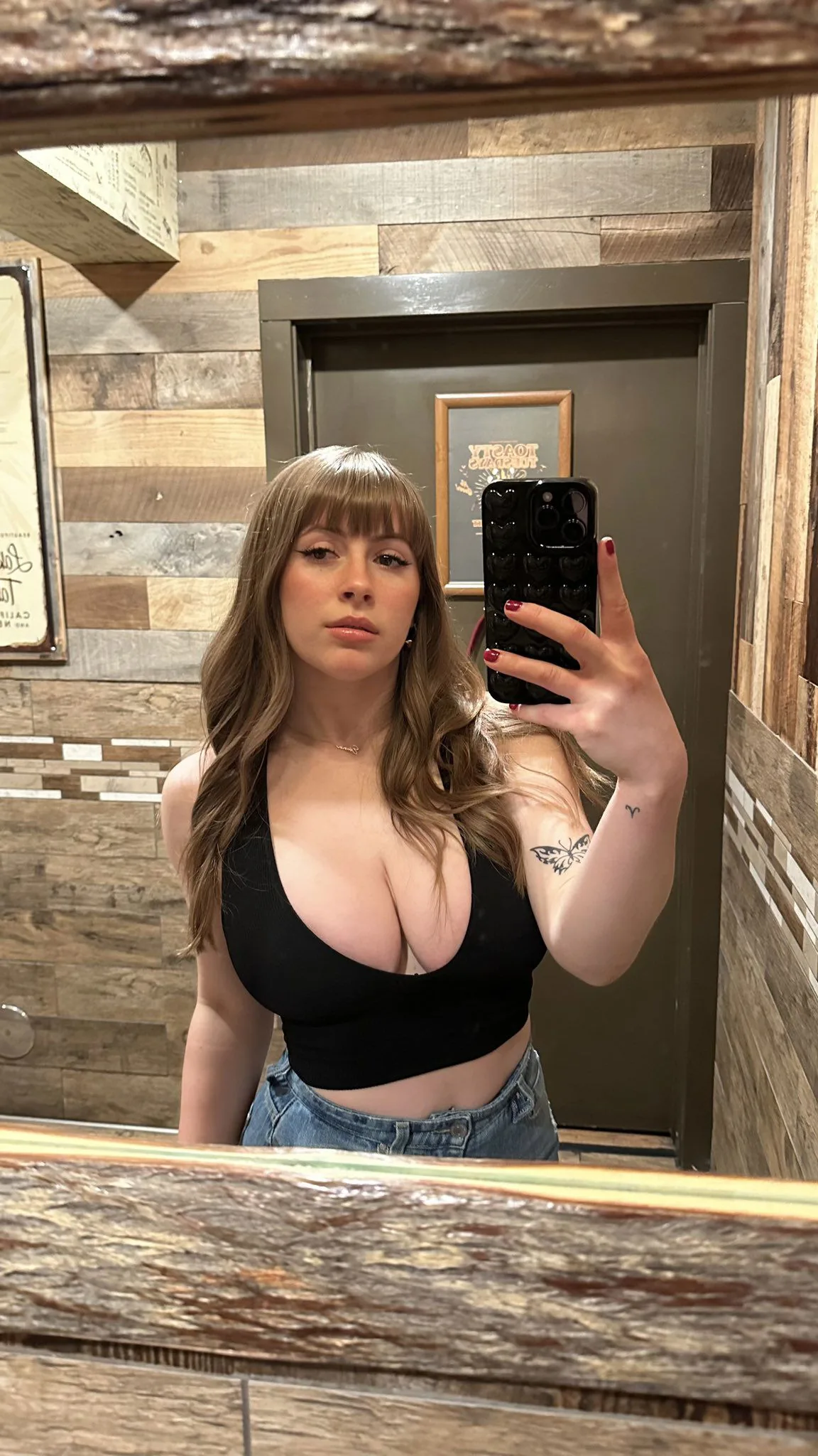 Orysia escort Most